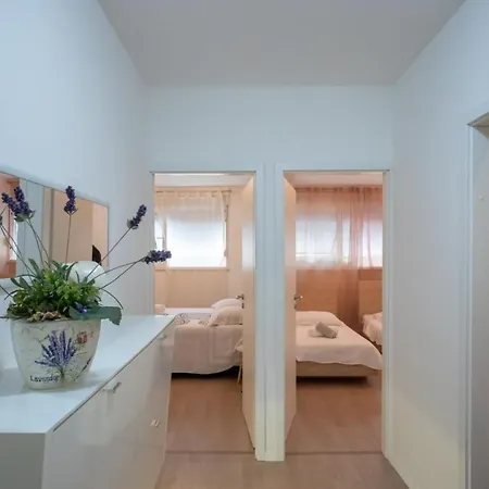 Apartment Apartman Mirjana