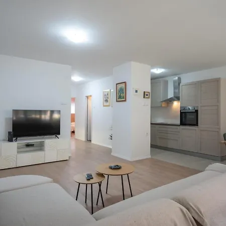 Apartman Mirjana * Split